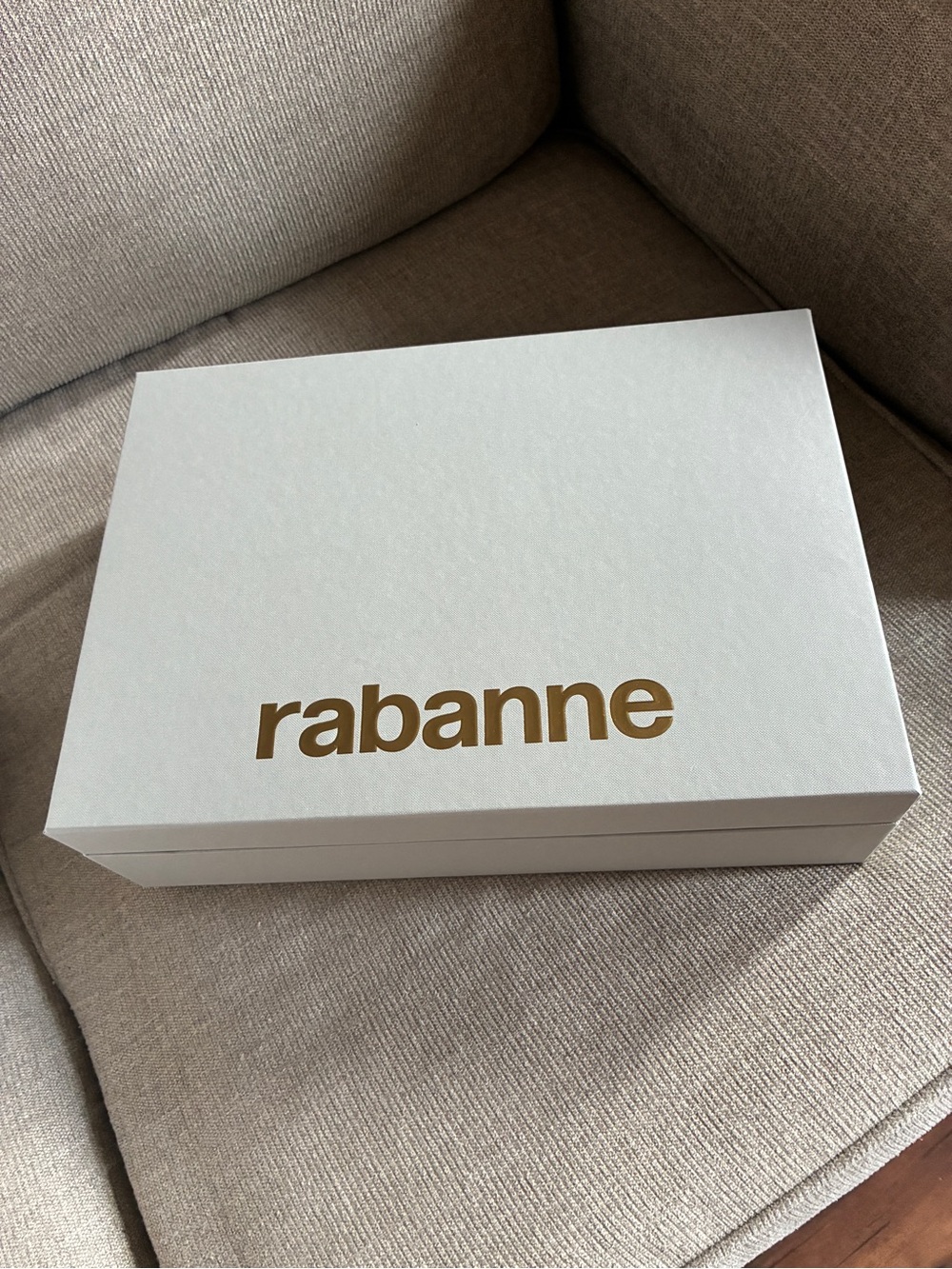 Rabanne Women’s Skincare Gift Box Set– White and Gold